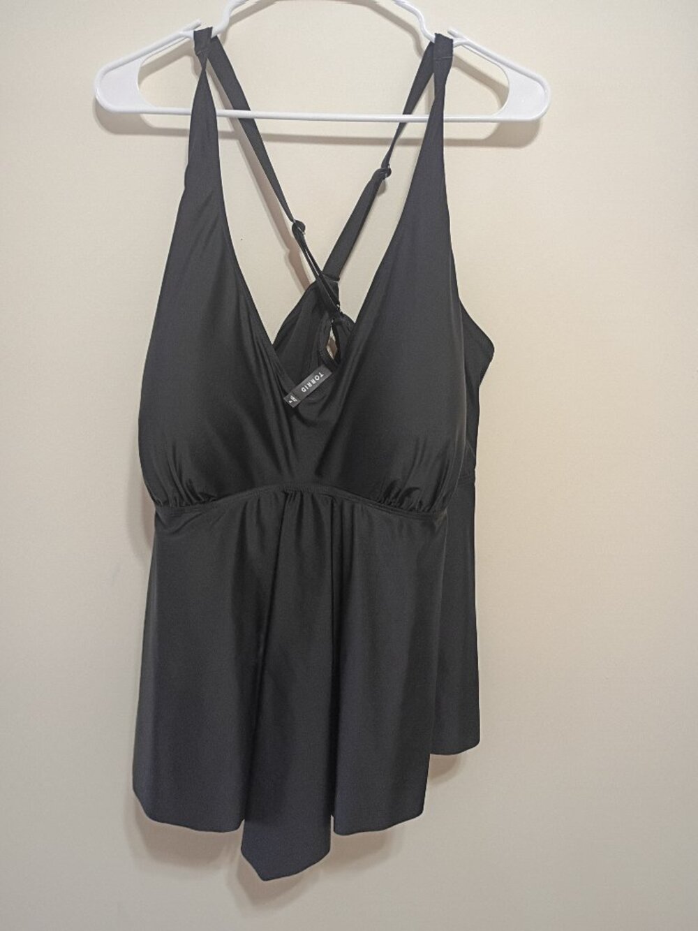 Torrid tankini black bathing suit top Size 4